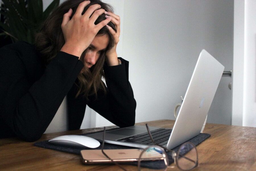 Hostile Environments at Work: The Signs, Causes and Consequences