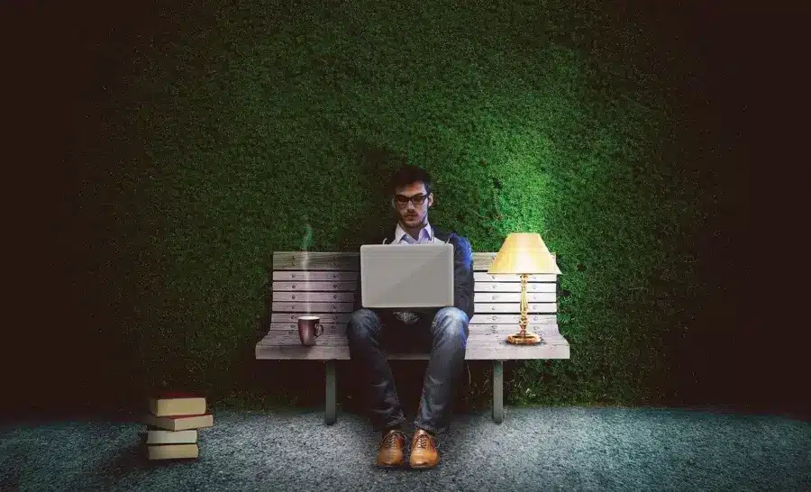 Moonlighting: How it Could be Harming your Business