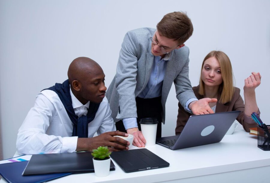 How to handle employees breaching policies and procedures